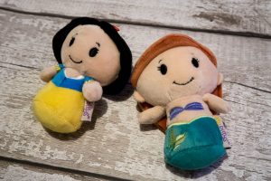 itty bittys giveaway prize - snow white and ariel