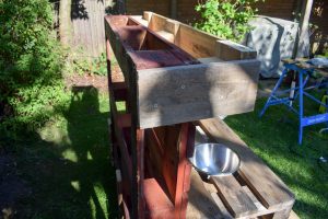 How To Make a Mud Kitchen - the planter