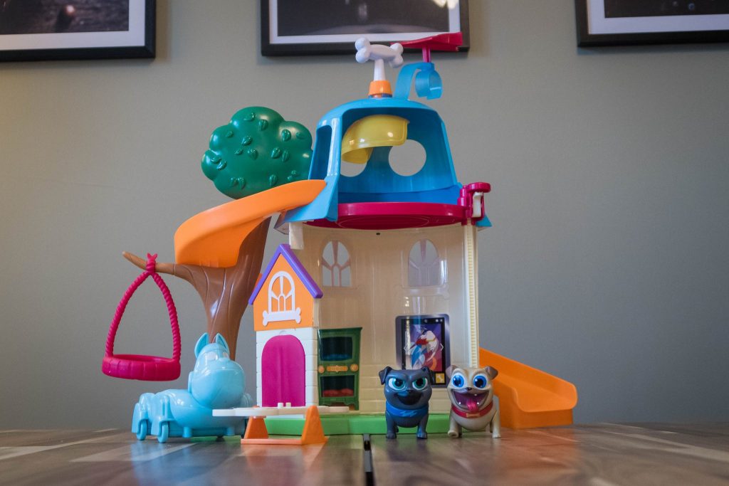 The Puppy Dog Pals Doghouse Playset