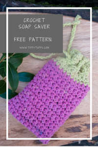 Free crochet pattern. Make your own crochet soap saver: a really simple pattern that is perfect for beginners. Make for yourself or maybe whip up a few ready for Christmas gifts. A wonderful sustainable and enviornmentally friendly gift for people who care about our planet.