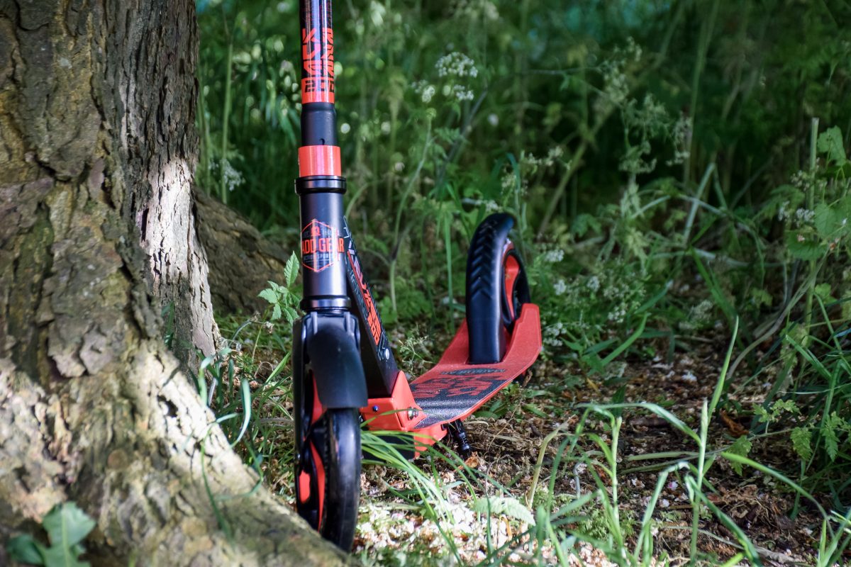 Madd Gear Kruzer 200 Folding Scooter is a great Father's Day gift option