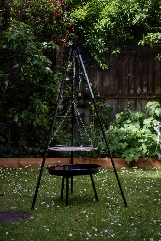 Father's Day gift idea: LANDMANN Charcoal Tripod BBQ