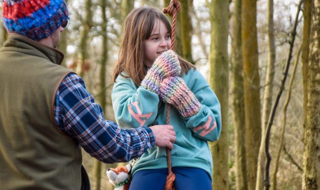 Chunky Wrist Warmers | Free Knitting Pattern